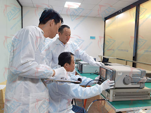 無線電儀器校準圖片 無線電儀器校準圖片