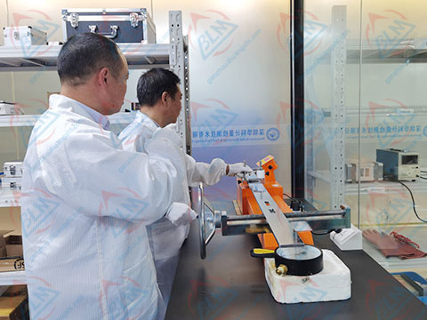 力學儀器檢定圖片 力學儀器檢定圖片