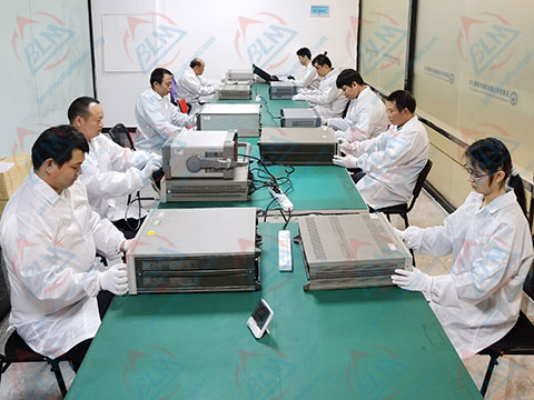 無(wú)線(xiàn)電儀器校準(zhǔn)實(shí)驗(yàn)室圖片 無(wú)線(xiàn)電儀器校準(zhǔn)實(shí)驗(yàn)室圖片