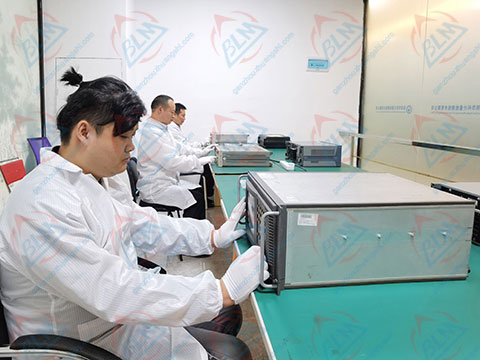 無(wú)線(xiàn)電儀器校準(zhǔn)實(shí)驗(yàn)室圖片 無(wú)線(xiàn)電儀器校準(zhǔn)實(shí)驗(yàn)室圖片